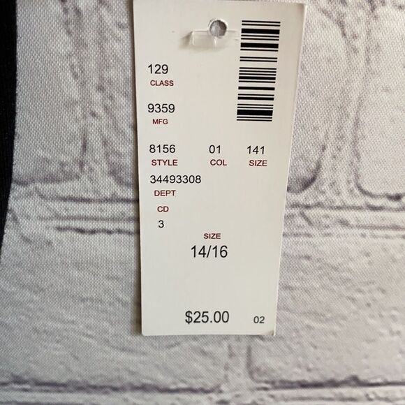 Black V-Neck Cotton Stretch Tee  Avenue 14/16 - Picture 6 of 6